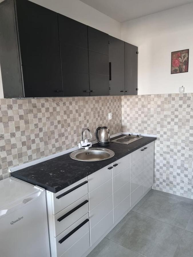 Porta Bus Station Apartment Skopje Eksteriør billede